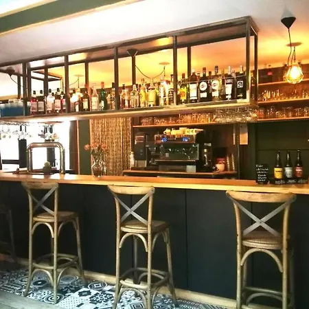 Restaurant Cirius Hotel 2*